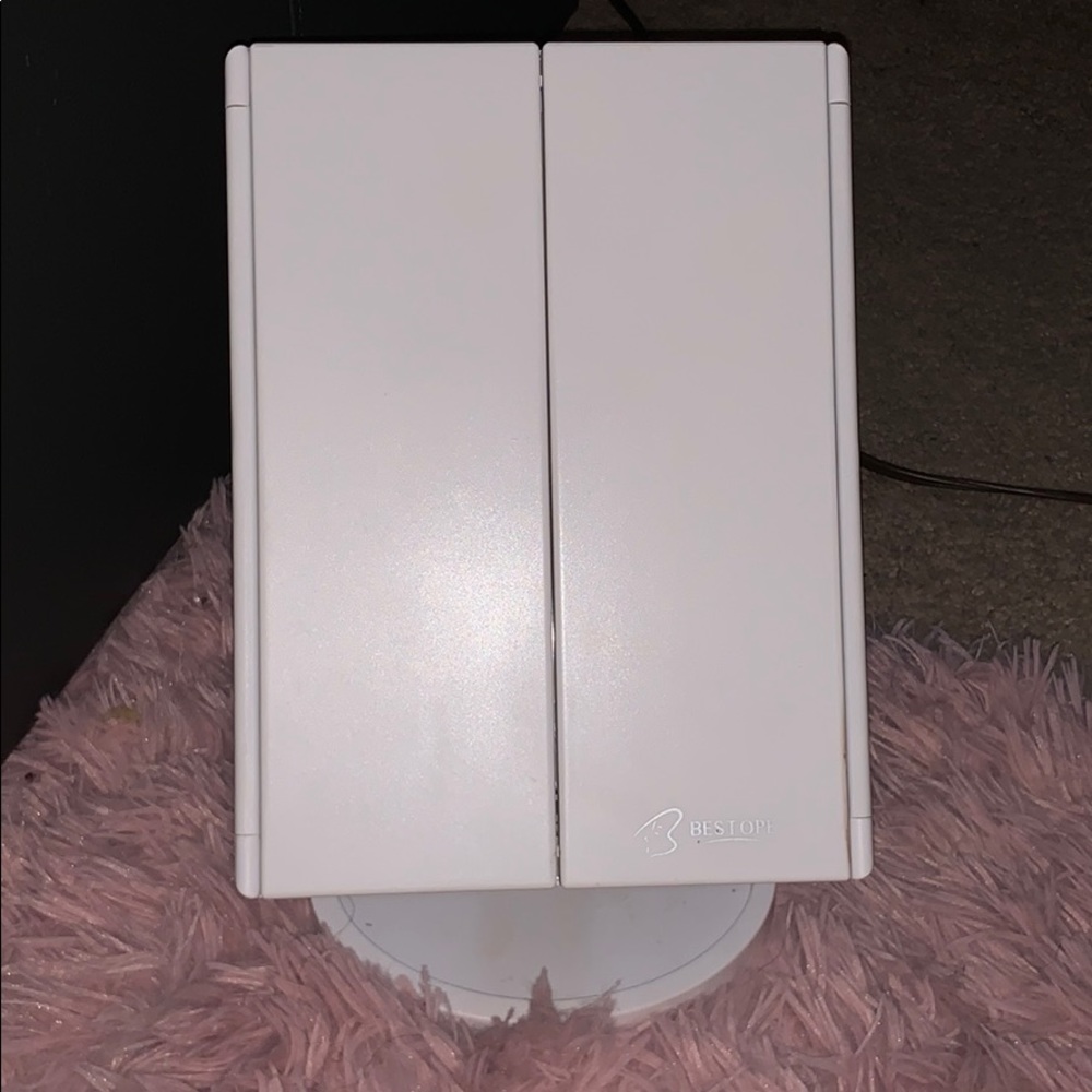 LED light mirror - Picture 3 of 5